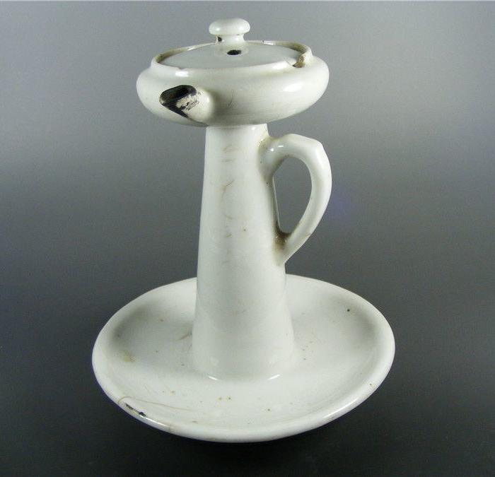 收来的 清代景德镇窑白釉大油灯盏(个头大)_收