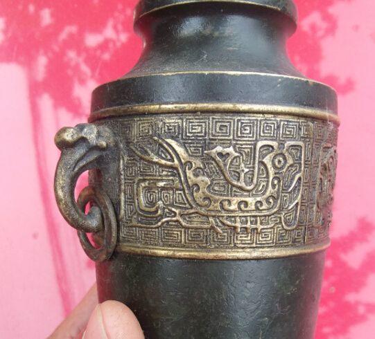 收来的检漏 古老双耳吊环浮雕凤图腾铜瓶 摆件