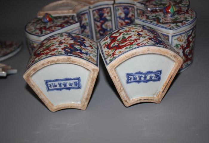 明五彩纹龙果盒_明五彩纹龙果盒价格_明五彩