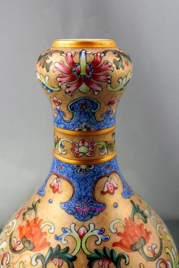 清乾隆珐琅彩花卉纹蒜头瓶_清乾隆珐琅彩花卉