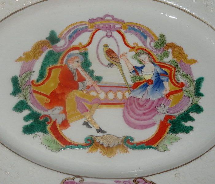 清代广彩描金外国人物故事纹椭圆形盘_清代广