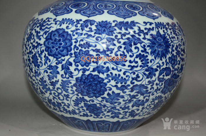 清乾隆青花缠枝莲天球瓶36x24