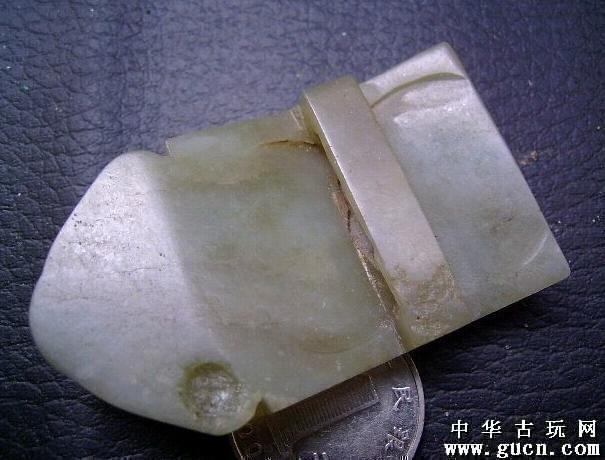 不老奉送明朝时期和田青白玉代扣_不老奉送明