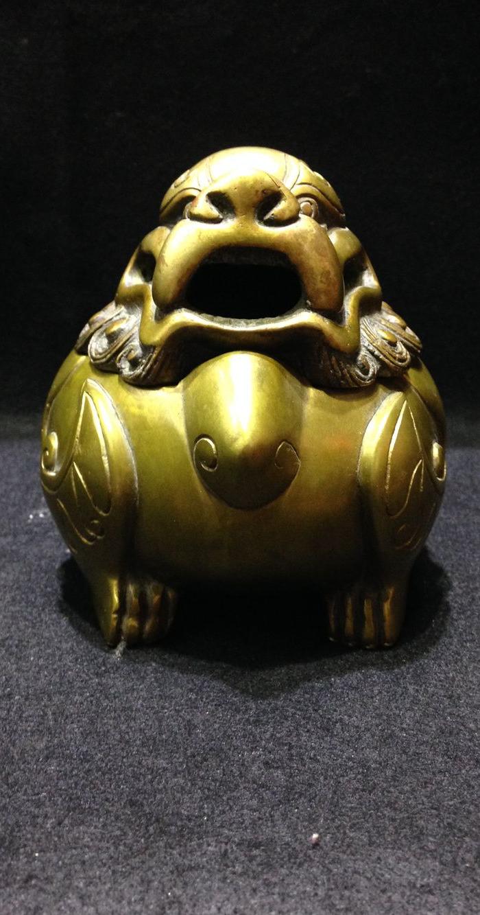 老铜蒲牢兽香熏炉