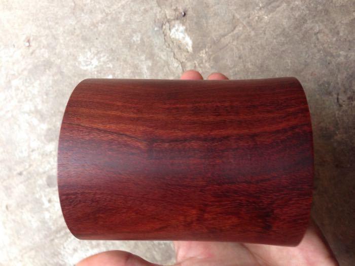 非洲小叶紫檀血檀笔筒_非洲小叶紫檀血檀笔筒