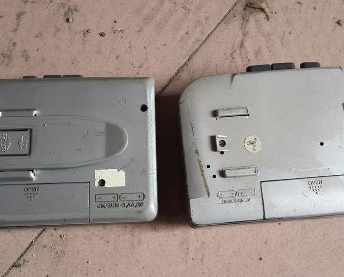两个磁带录放音机,可使用,_两个磁带录放音机