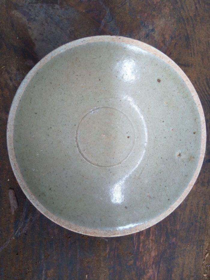 出土北宋江西南丰白舍窑影青芒口斗盏碗一只_