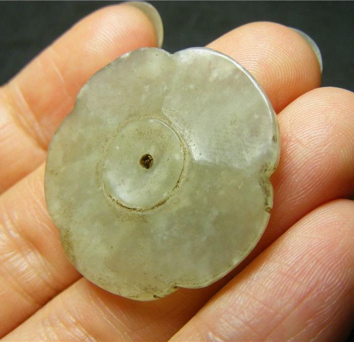 原汁原味 明代老和田青白玉浅打洼五瓣大玉花