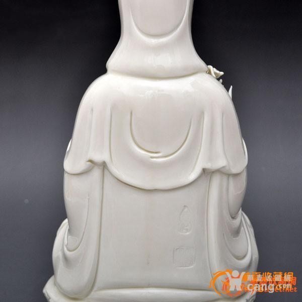 德化观音瓷像 神态安详 和蔼端庄