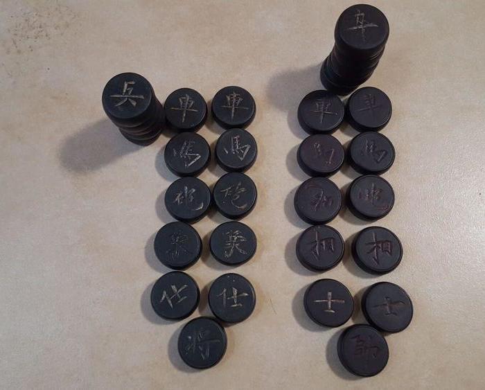 今天下乡收货之-清代名贵木材象棋!_今天下乡