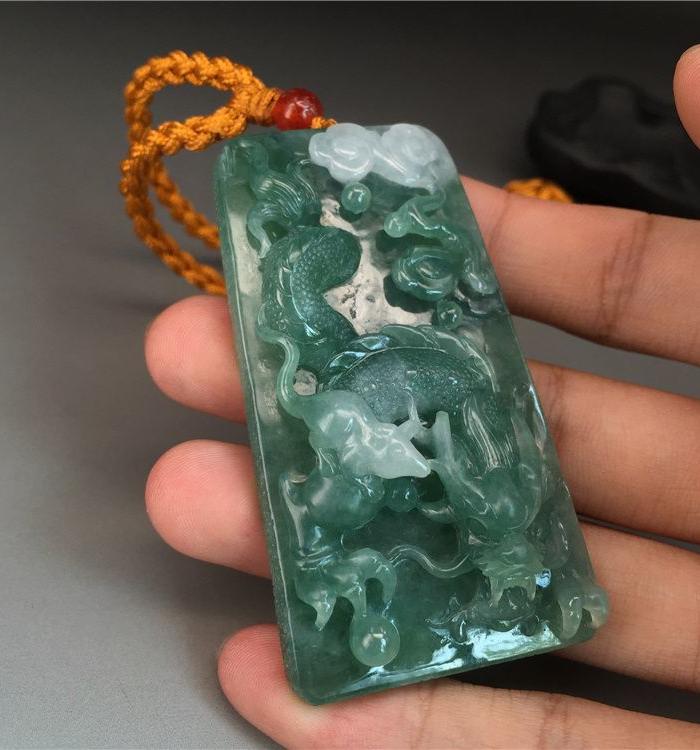 【玉泉文玩】M246创汇期糯冰种湖水绿翡翠望