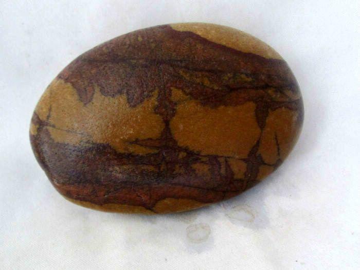 开天劈地\天然长江石、画面石、原石、观赏石