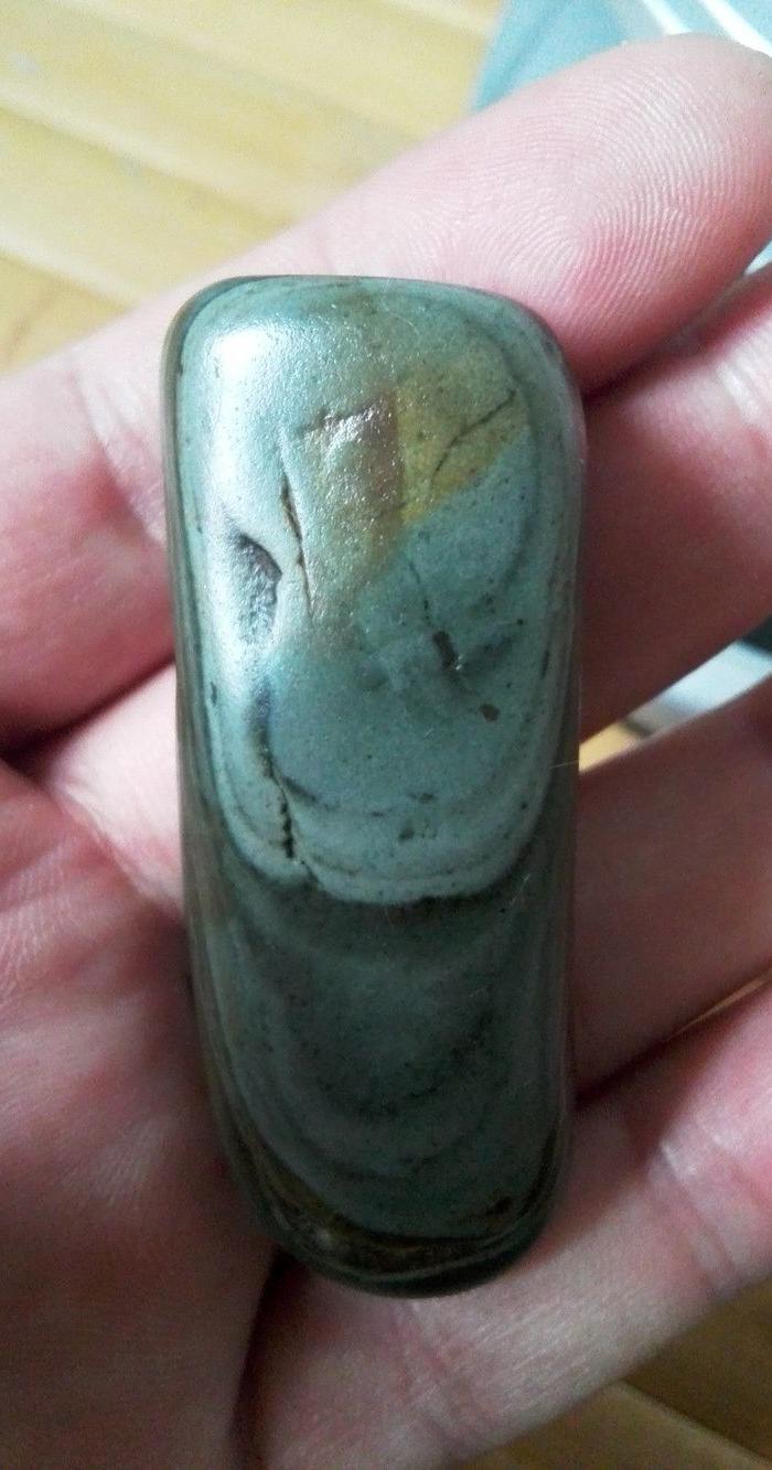 上边有笑脸的一块石头_上边有笑脸的一块石头