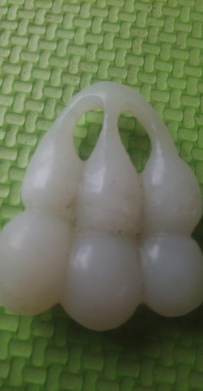 下乡收来一个老和田玉,玉胡芦挂件