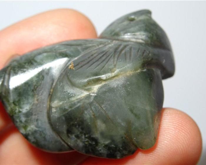 Y1103清代独山玉老瓜果件_Y1103清代独山玉