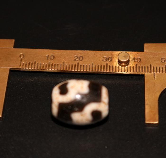 老藏民朋友那结缘来的至老至纯宝瓶天珠。_老