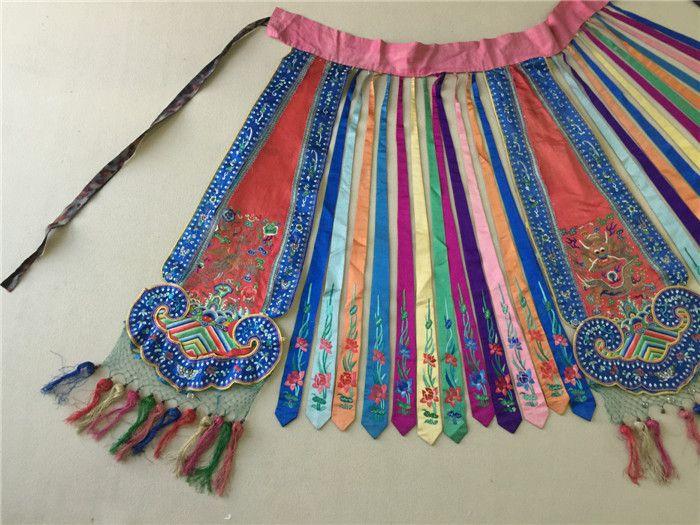 清代五彩飘带凤尾裙 盘金龙凤_清代五彩飘带凤