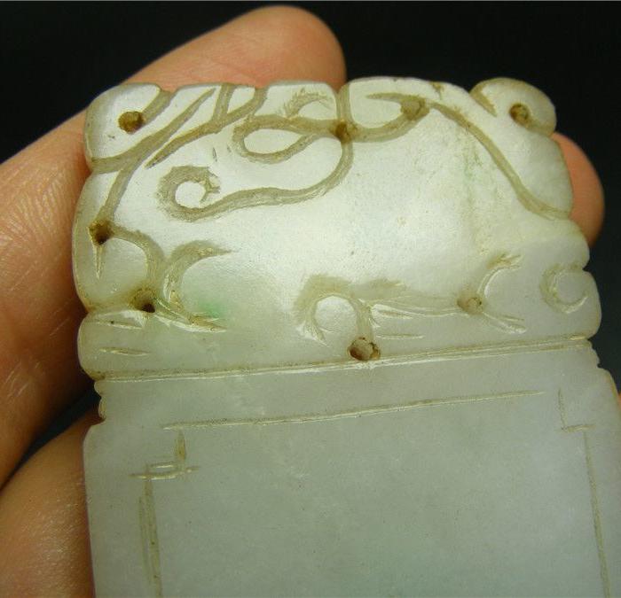 清代老坑白底青飘正阳绿翡翠回头卧兽无字大方