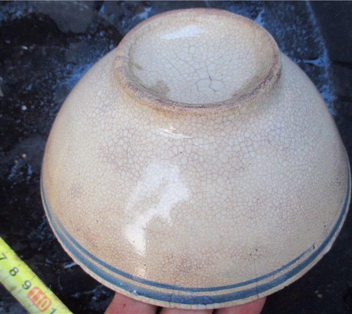 鱼子般的细碎片大小无规律的旧碗_鱼子般的细