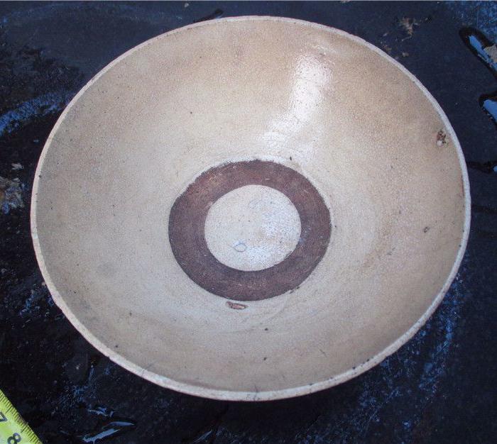 鱼子般的细碎片大小无规律的旧碗_鱼子般的细