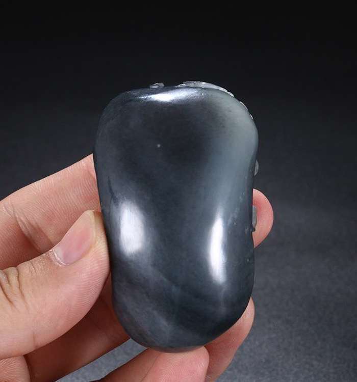 新疆和田玉青花籽料手把件手玩件 天资聪颖16