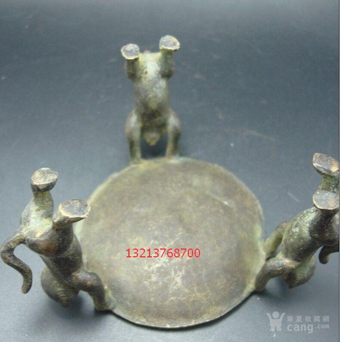 造型别致的三只猫托举蜡台_造型别致的三只猫