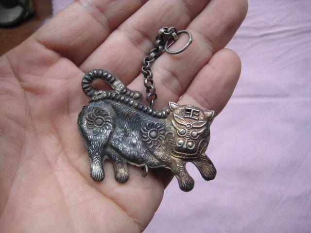 漂亮的银镏金漂亮的生肖老虎挂件老虎头上带王