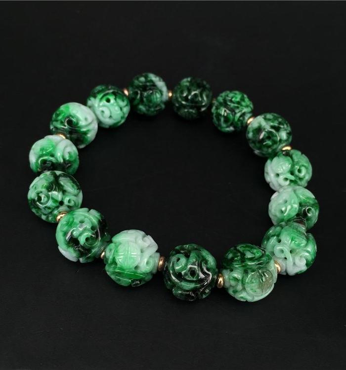 N677创汇期老坑花青种飘辣绿翡翠团寿龙纹珠
