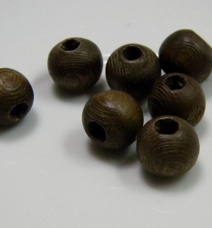 清代沉香小木珠7颗_清代沉香小木珠7颗价格_