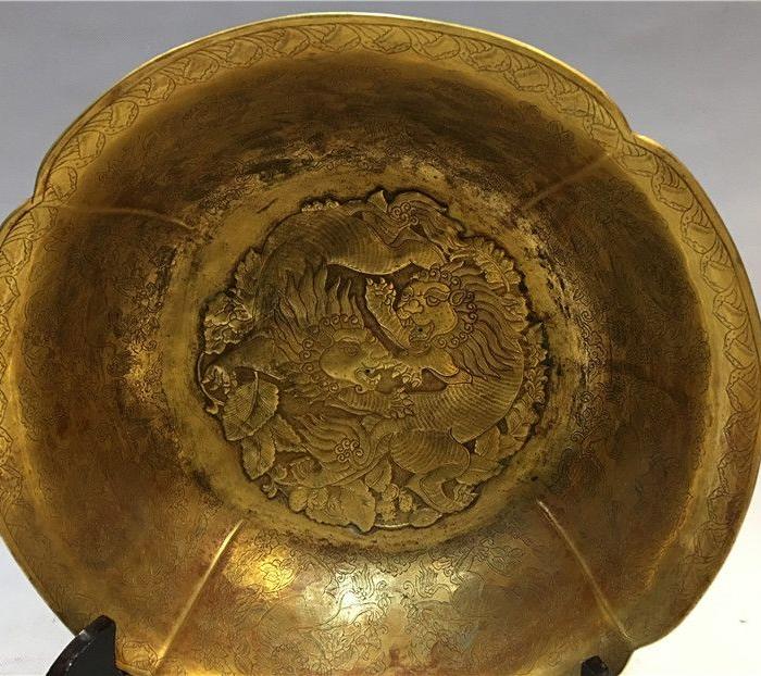 清代铜鎏金麒麟聚宝盆_清代铜鎏金麒麟聚宝盆