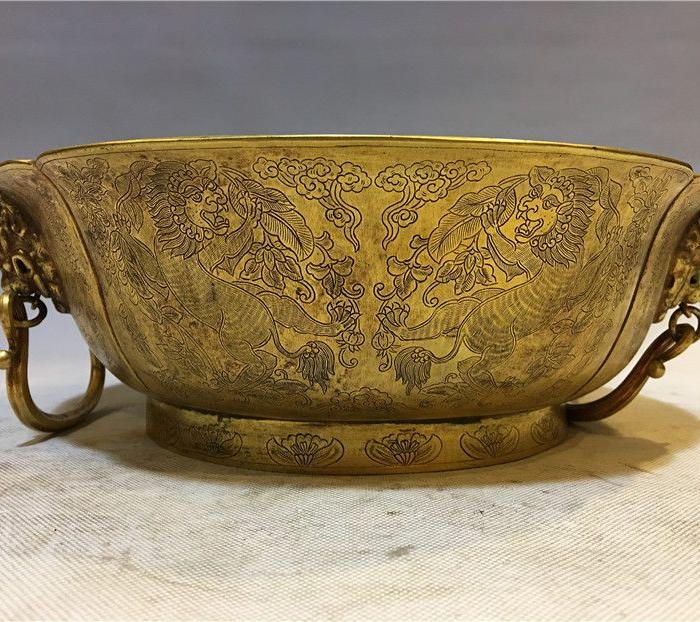 清代铜鎏金麒麟聚宝盆_清代铜鎏金麒麟聚宝盆