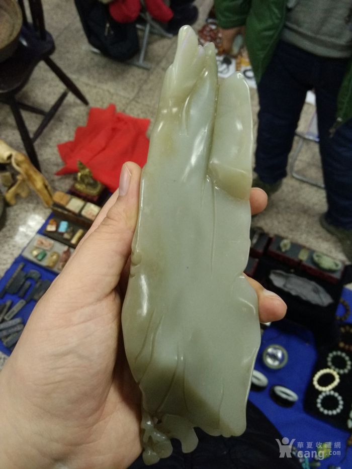 地摊交易区所展示的物品交易信息,其真实性、准确性和合法性由信息发布人负责,华夏收藏网不承担任何法律责任。 华夏收藏网有两种交易模式,1、买卖双方私下协商自行交易;2、买卖双方委托华夏收藏网代理交易。 凡是用户私下交易免费,但本网不承担任何责任。华夏收藏网提醒:为保障您的利益,推荐您选择委托华夏收藏网代理交易,具体安全交易方法如下: 代理交易其运作的实质是以华夏收藏网为货与款转移的中介,提供让买卖双方都放心货款转移的一种服务。 1、买卖双方通过看图、交流达成交易意向,买家将货款作为押金汇至本网,本网收到押金