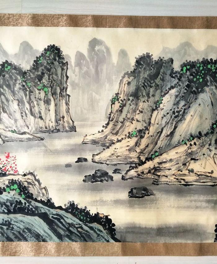 关山月山水画手卷_关山月山水画手卷价格_关