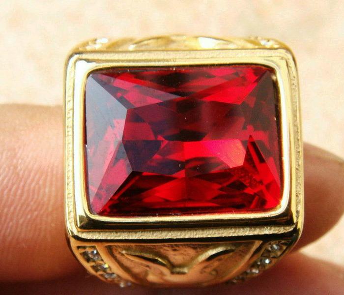 老凤祥18k金红宝石戒指