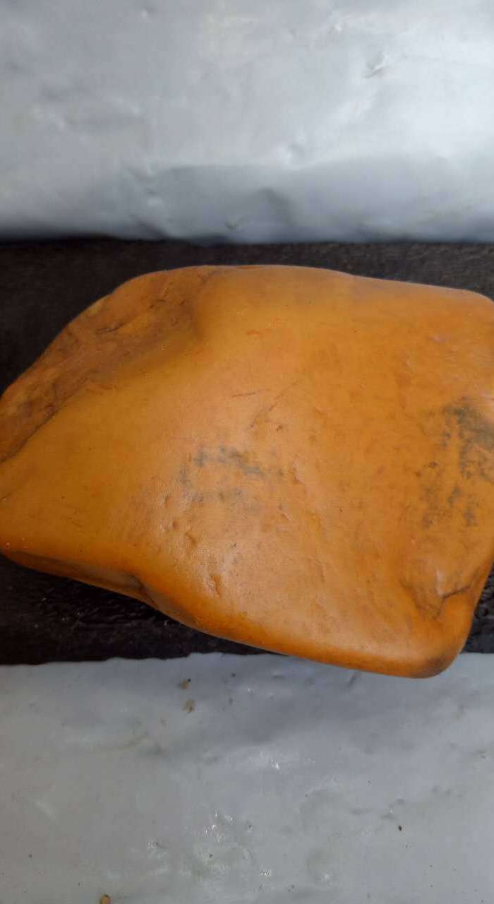 江西赣江水冲黄蜡石黄龙玉原石案头茶宠把玩《