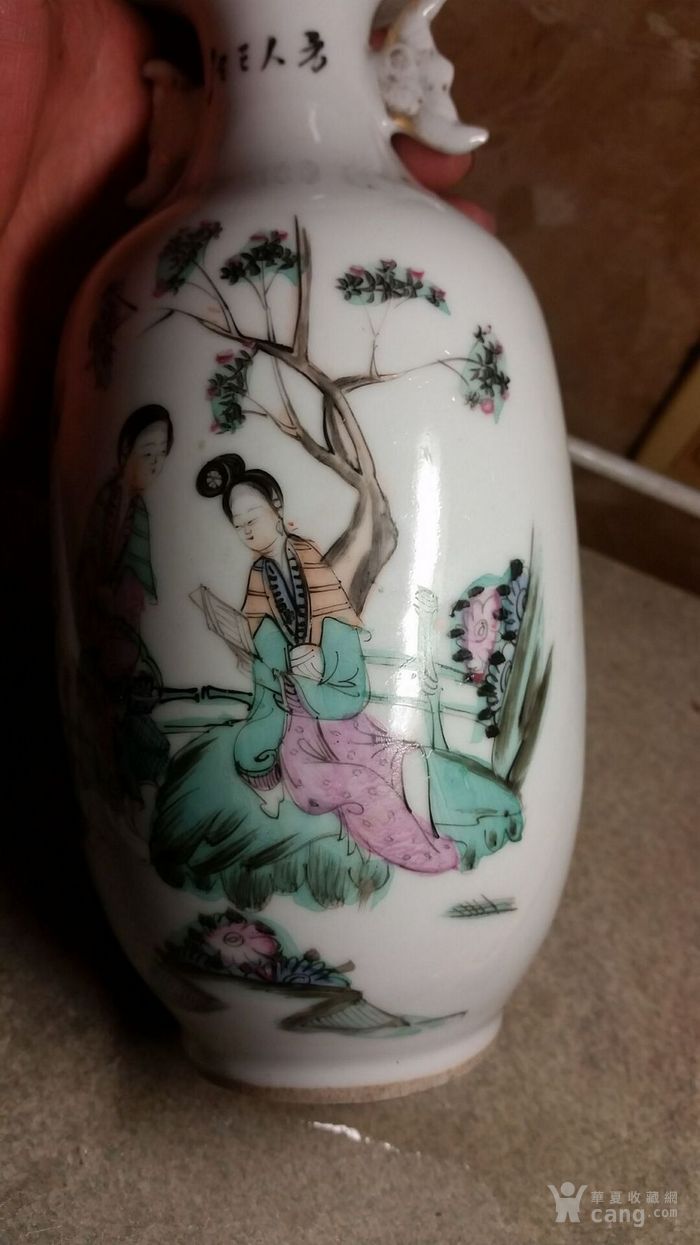 美女花瓶