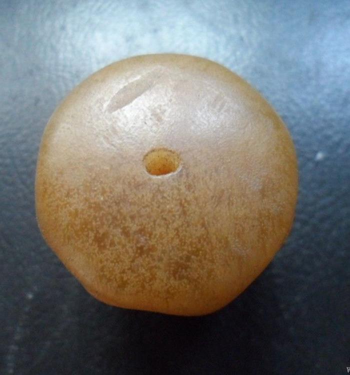 老牛角坠饰、尺寸4.2x3.5系13cm重36.1克包老