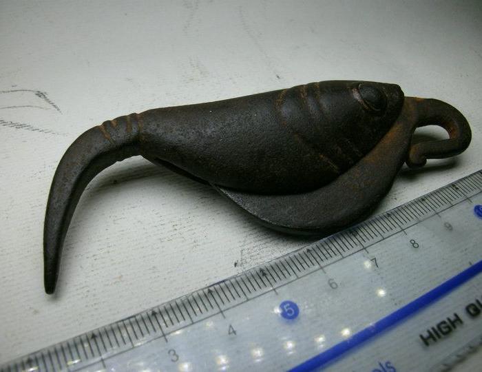 鱼型半月叨,很像一条铁鱼._鱼型半月叨,很像一