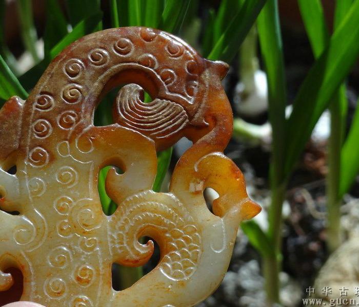 战汉时期老和田玉铭shuang龙璧_战汉时期老和