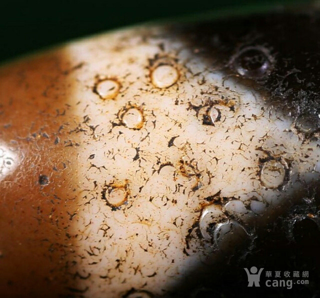 年份老满风化 味道浓厚的~~老玛瑙三眼天珠