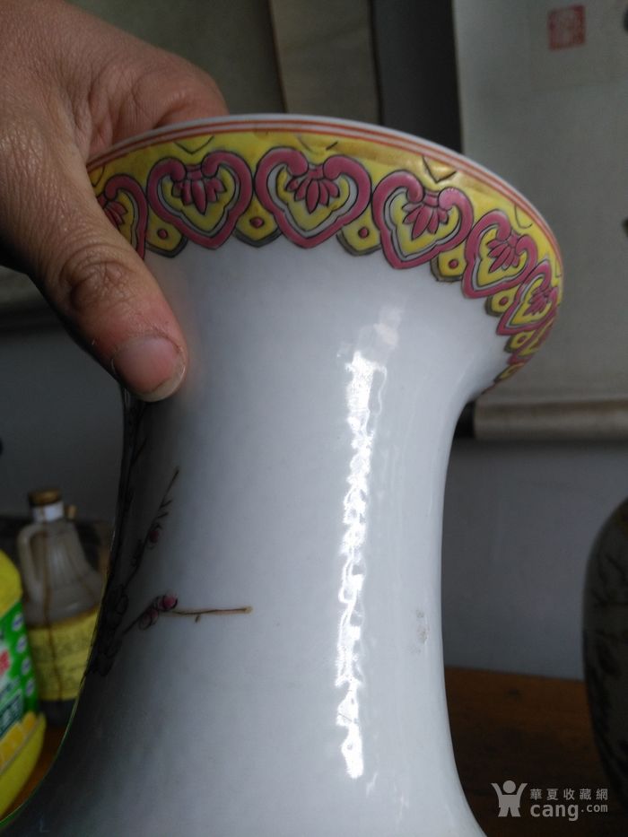 地摊交易区所展示的物品交易信息,其真实性、准确性和合法性由信息发布人负责,华夏收藏网不承担任何法律责任。 华夏收藏网有两种交易模式,1、买卖双方私下协商自行交易;2、买卖双方委托华夏收藏网代理交易。 凡是用户私下交易免费,但本网不承担任何责任。华夏收藏网提醒:为保障您的利益,推荐您选择委托华夏收藏网代理交易,具体安全交易方法如下: 代理交易其运作的实质是以华夏收藏网为货与款转移的中介,提供让买卖双方都放心货款转移的一种服务。 1、买卖双方通过看图、交流达成交易意向,买家将货款作为押金汇至本网,本网收到押金