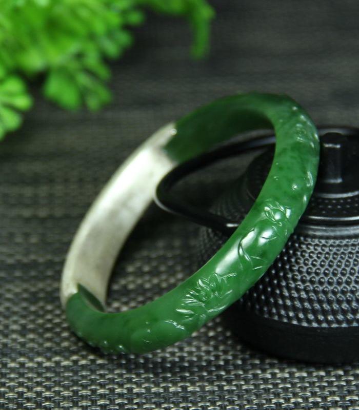 和田玉碧玉苹果绿荷花手镯_和田玉碧玉苹果绿