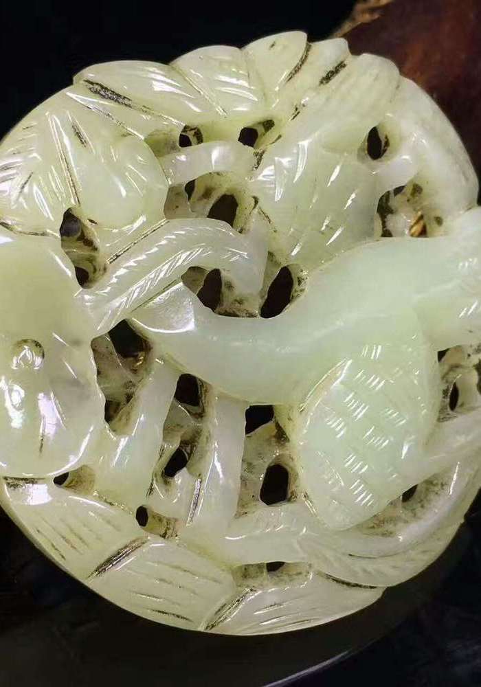 和田玉辽金仙鹤穿莲牌子_和田玉辽金仙鹤穿莲