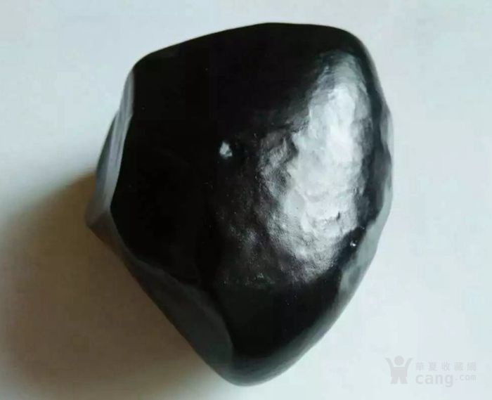 天然戈壁黑玉石新疆乌尔禾金丝玉黑玉原石籽料正品产地直销