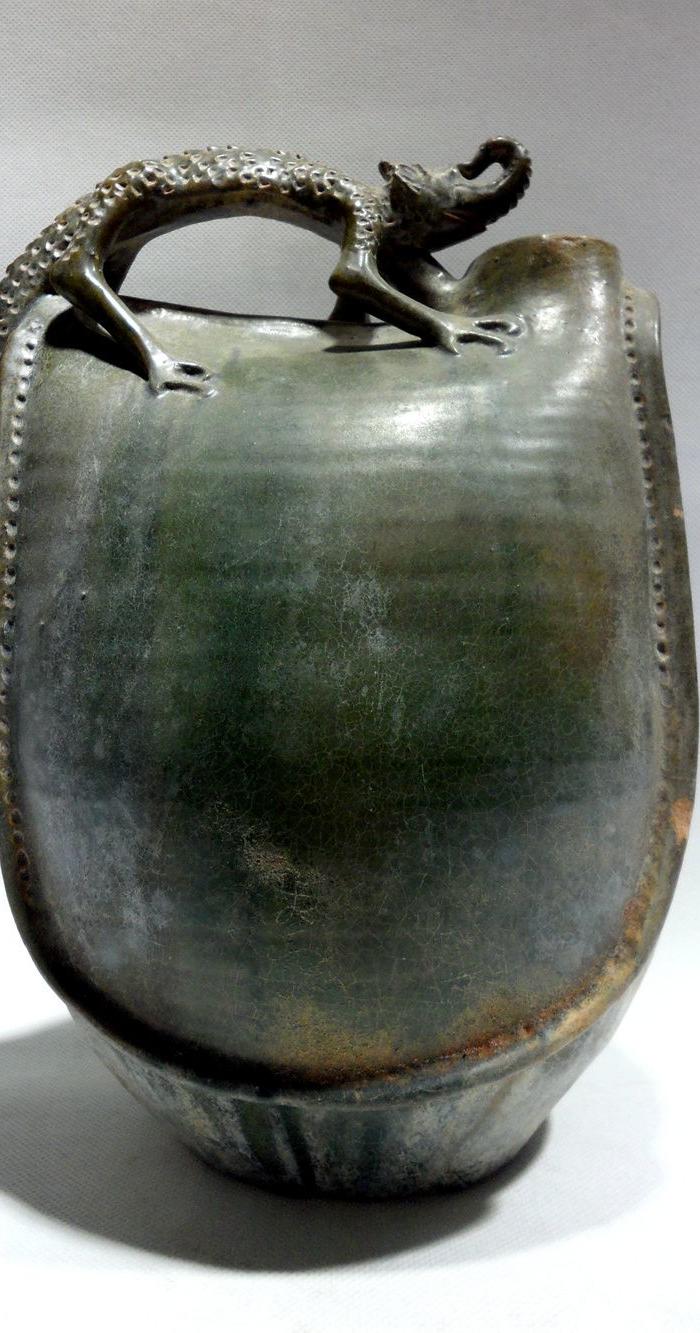 【老】绿釉反铅龙形提梁皮囊壶!_【老】绿釉反