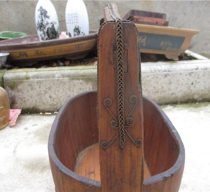 好品相 旧如新 蝴蝶花边 腰型木桶_好品相 旧如