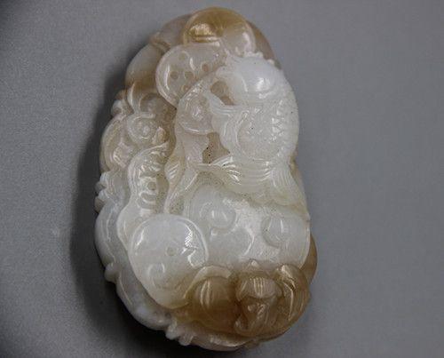 和田玉雕刻富富有余挂件_和田玉雕刻富富有余