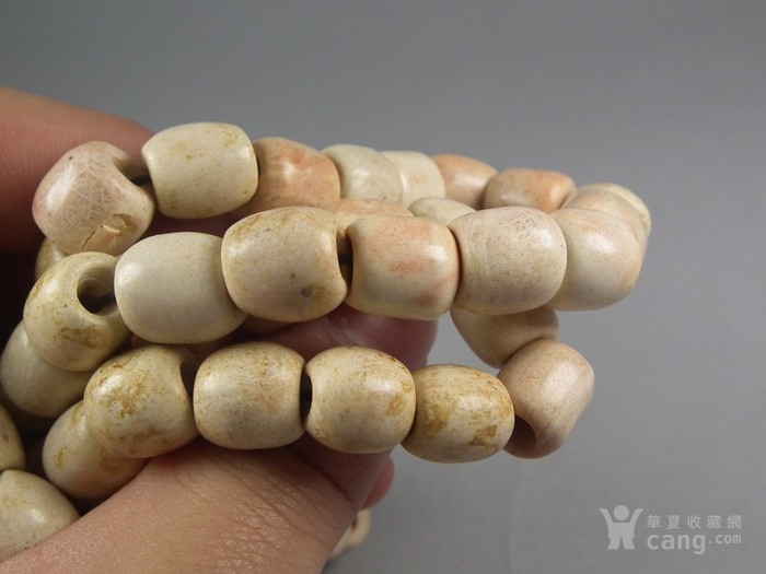 良渚文化满鸡骨白大玉珠子一串    品相完整  都是良渚文化时期