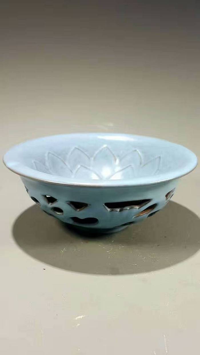 古代莲花碗