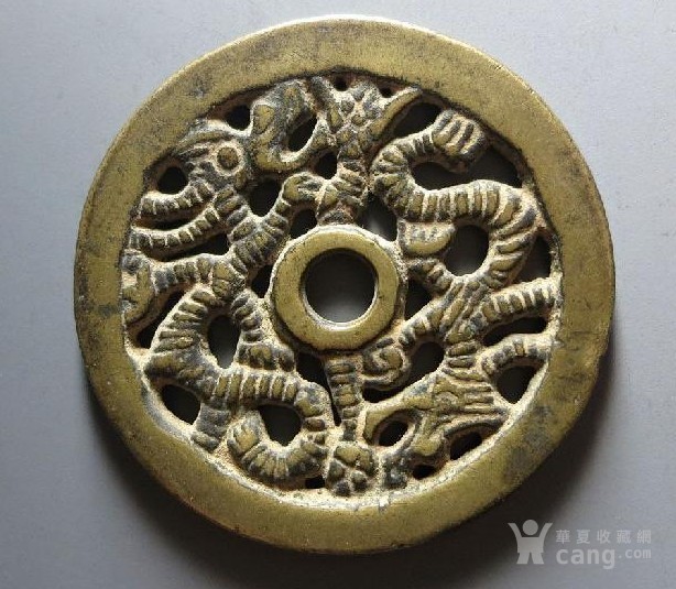 双龙镂空花钱